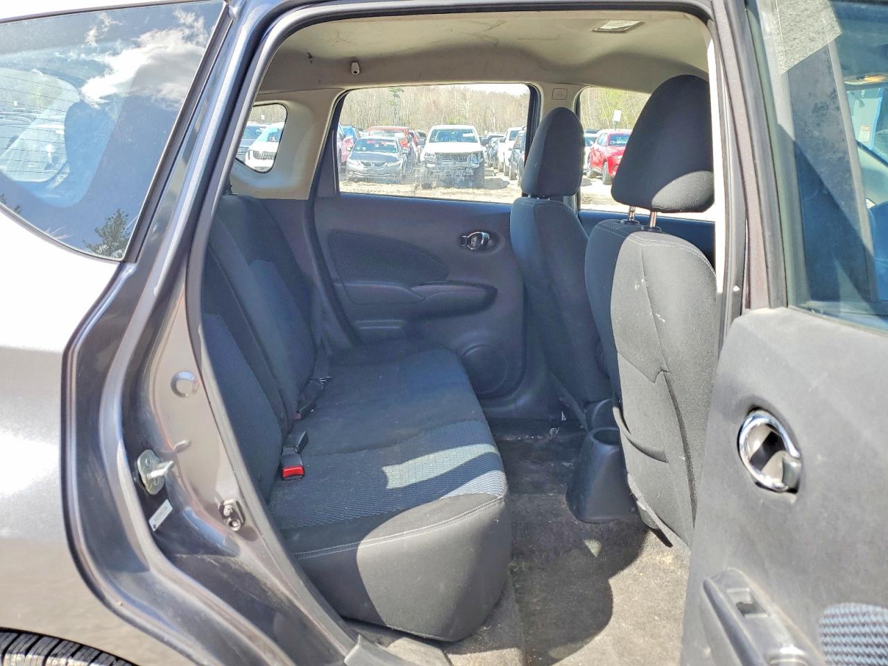 Nissan Versa Sv