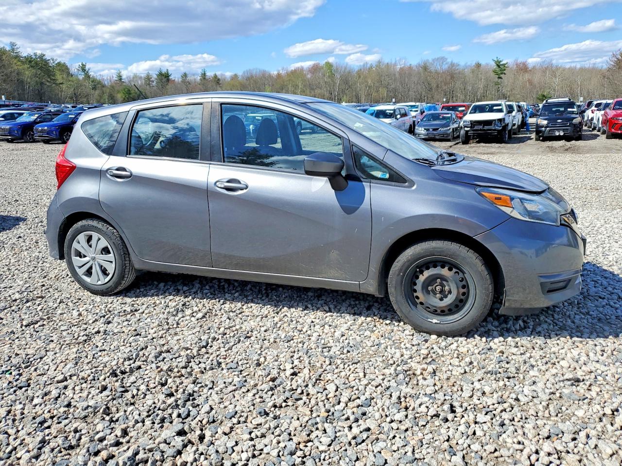 Nissan Versa Sv
