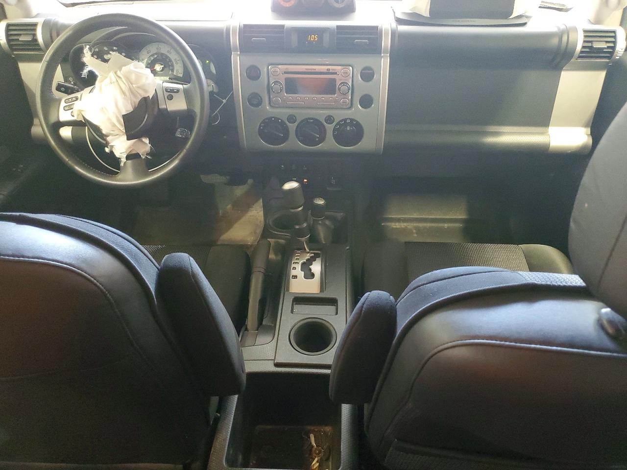 Toyota FJ Cruiser Base