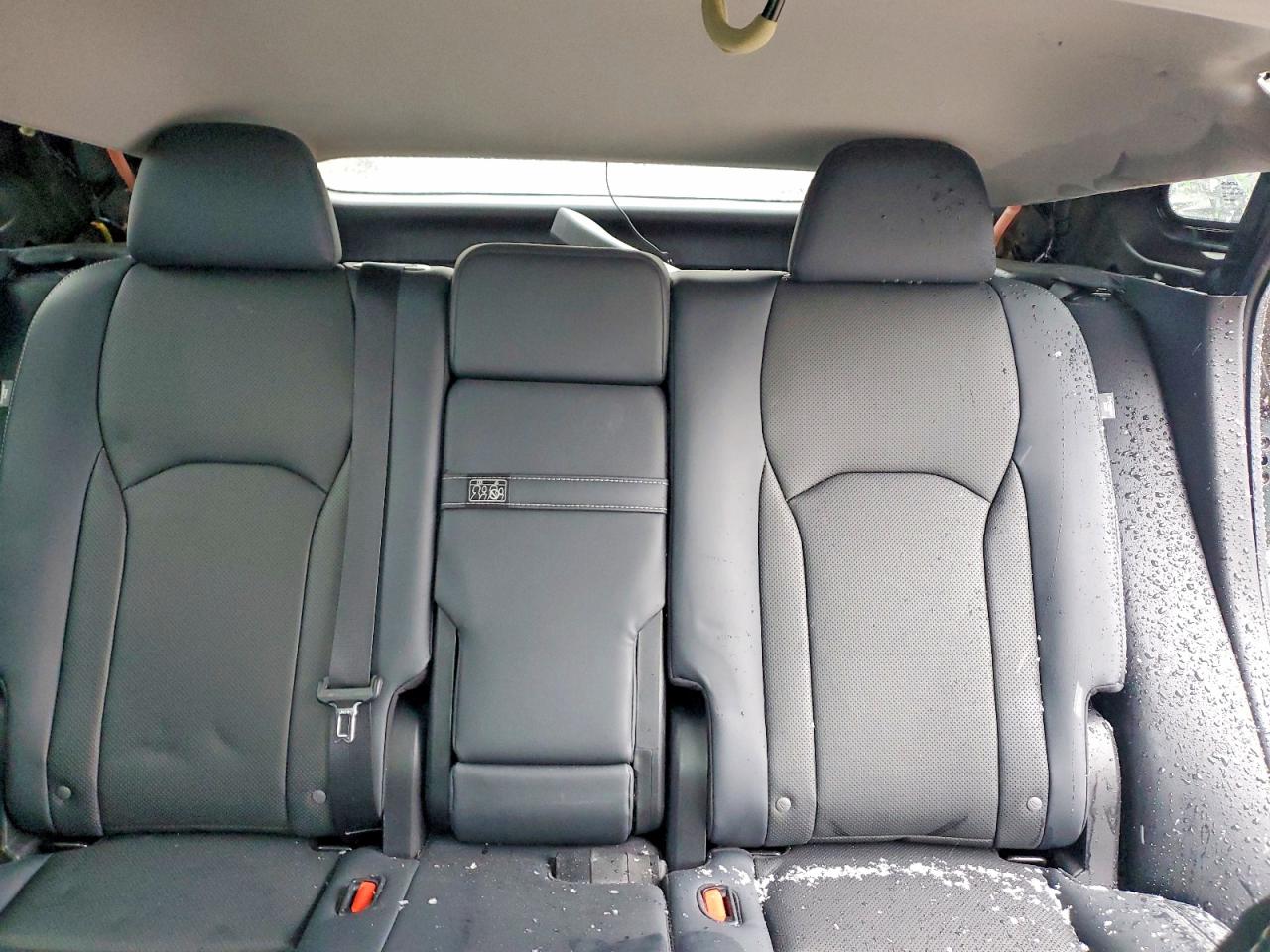 Lexus RX Base