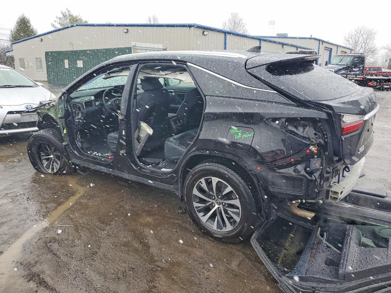 Lexus RX Base