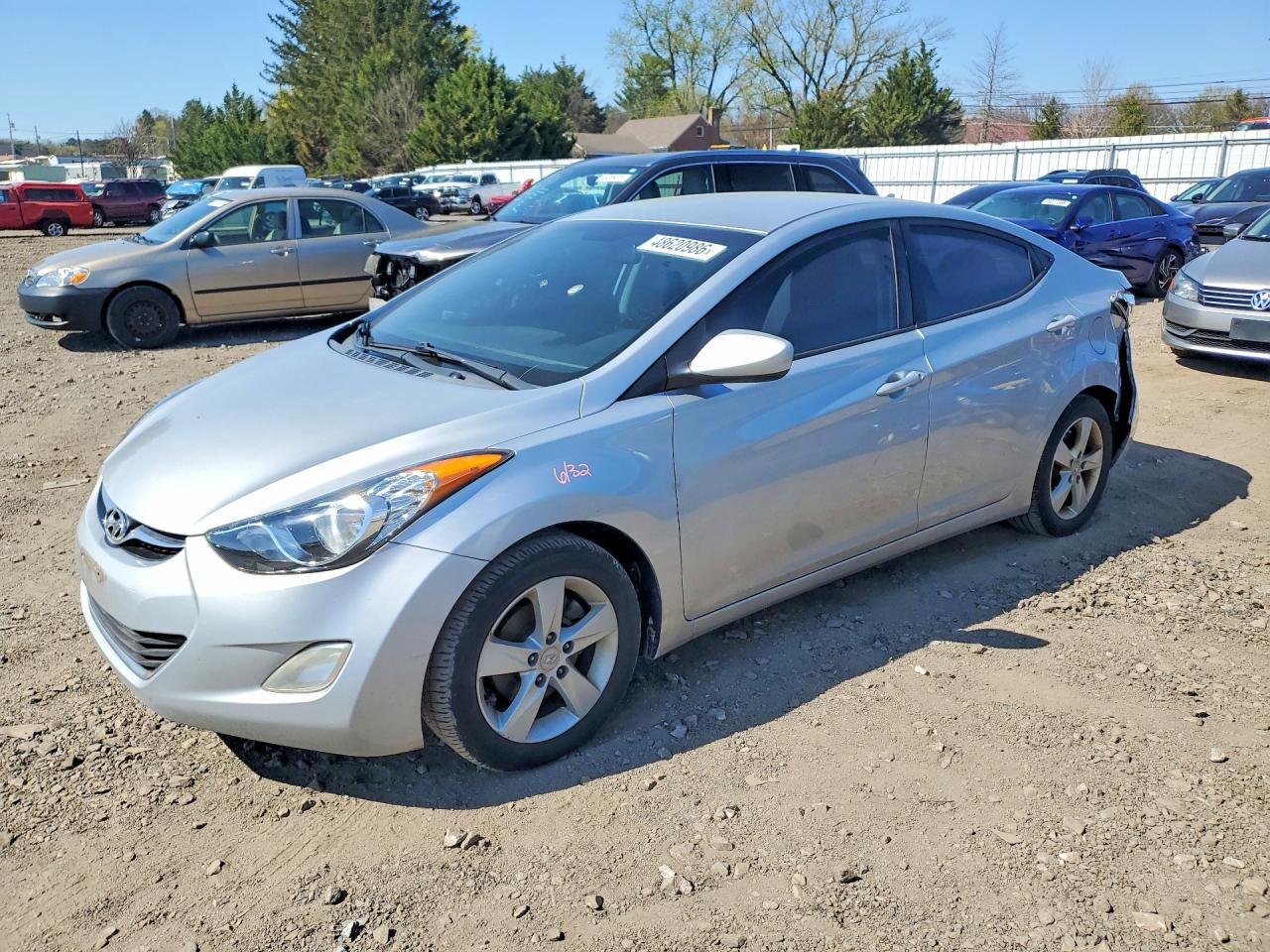 Salvage Hyundai ELANTRA Image