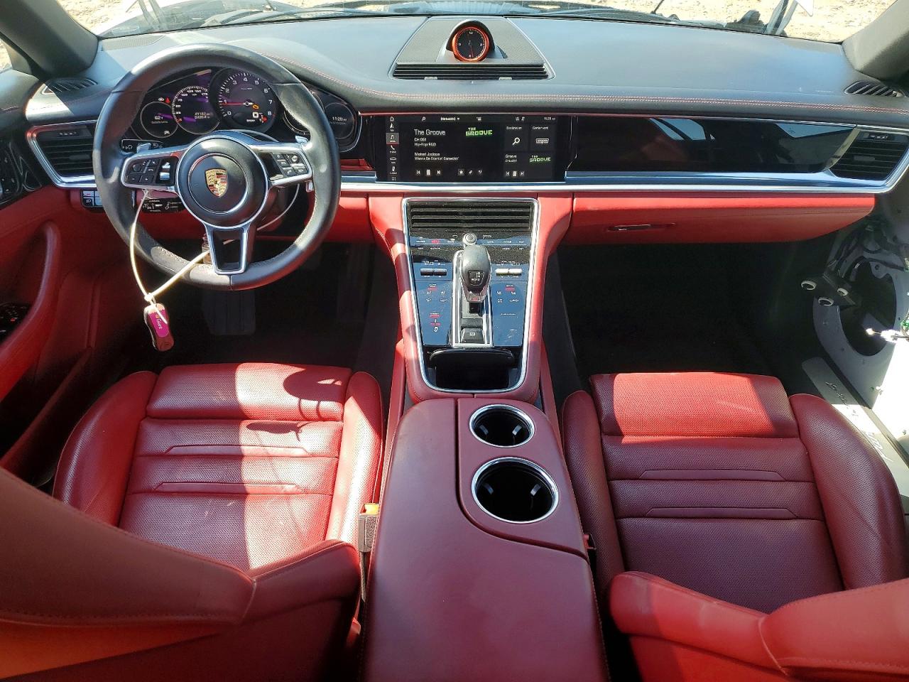 Porsche Panamera 4