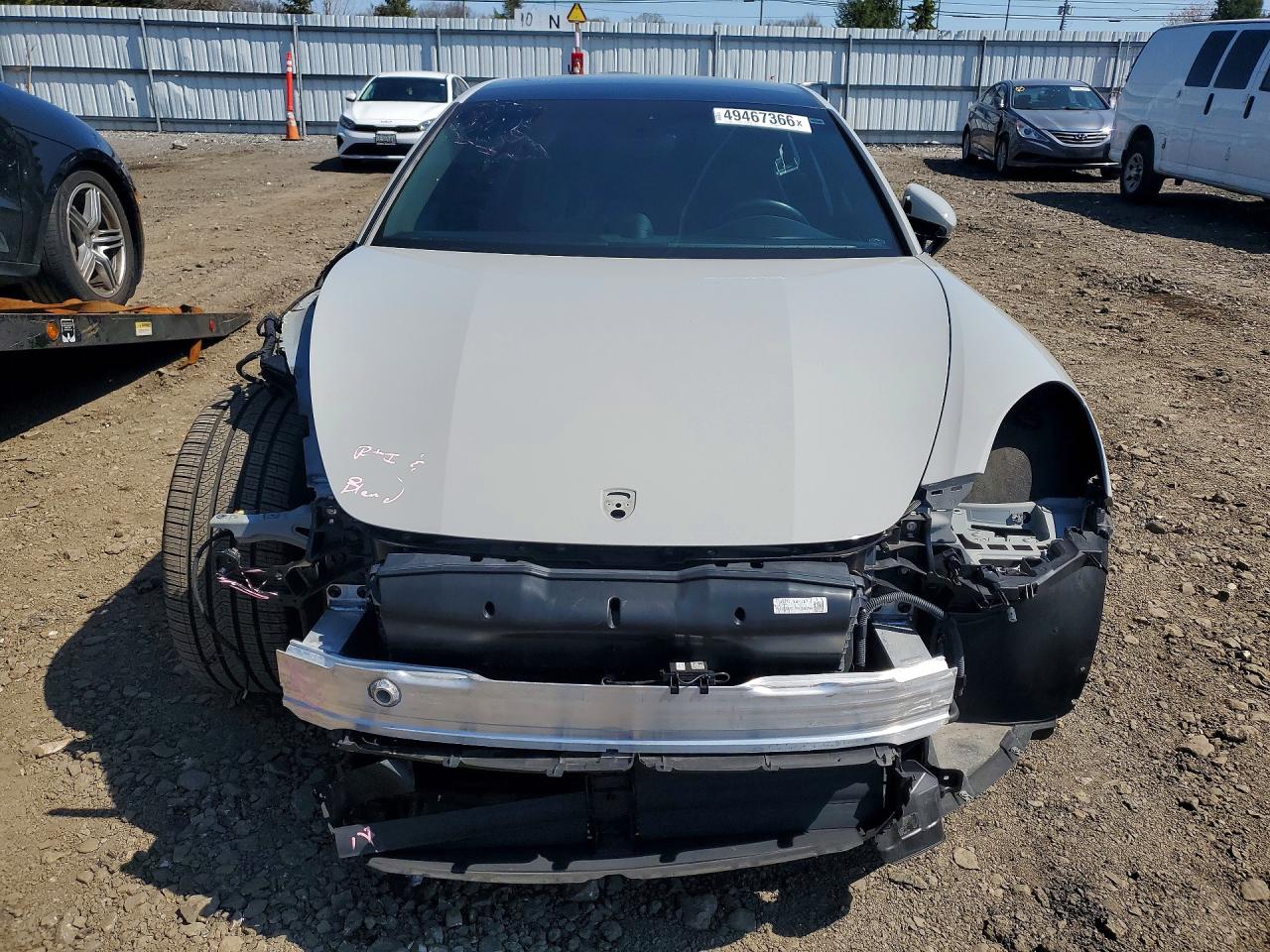 Porsche Panamera 4