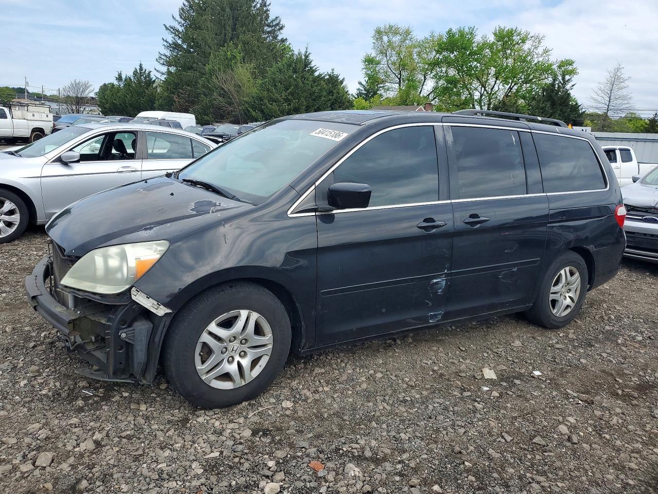 Salvage Honda Odyssey Image