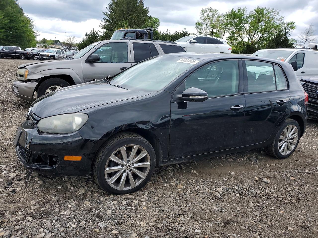 Salvage Volkswagen Golf Image
