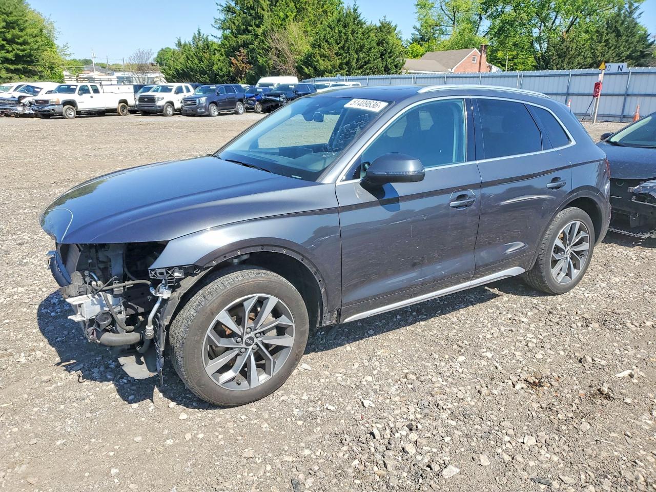Salvage Audi Q5 Image