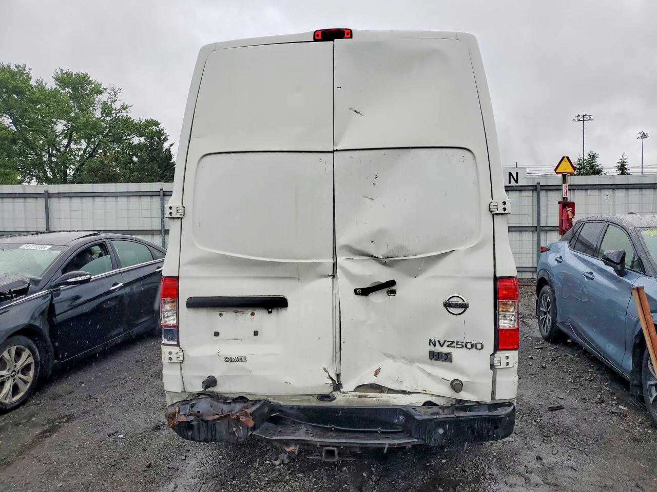 Nissan Nv 2500 Hd Sv