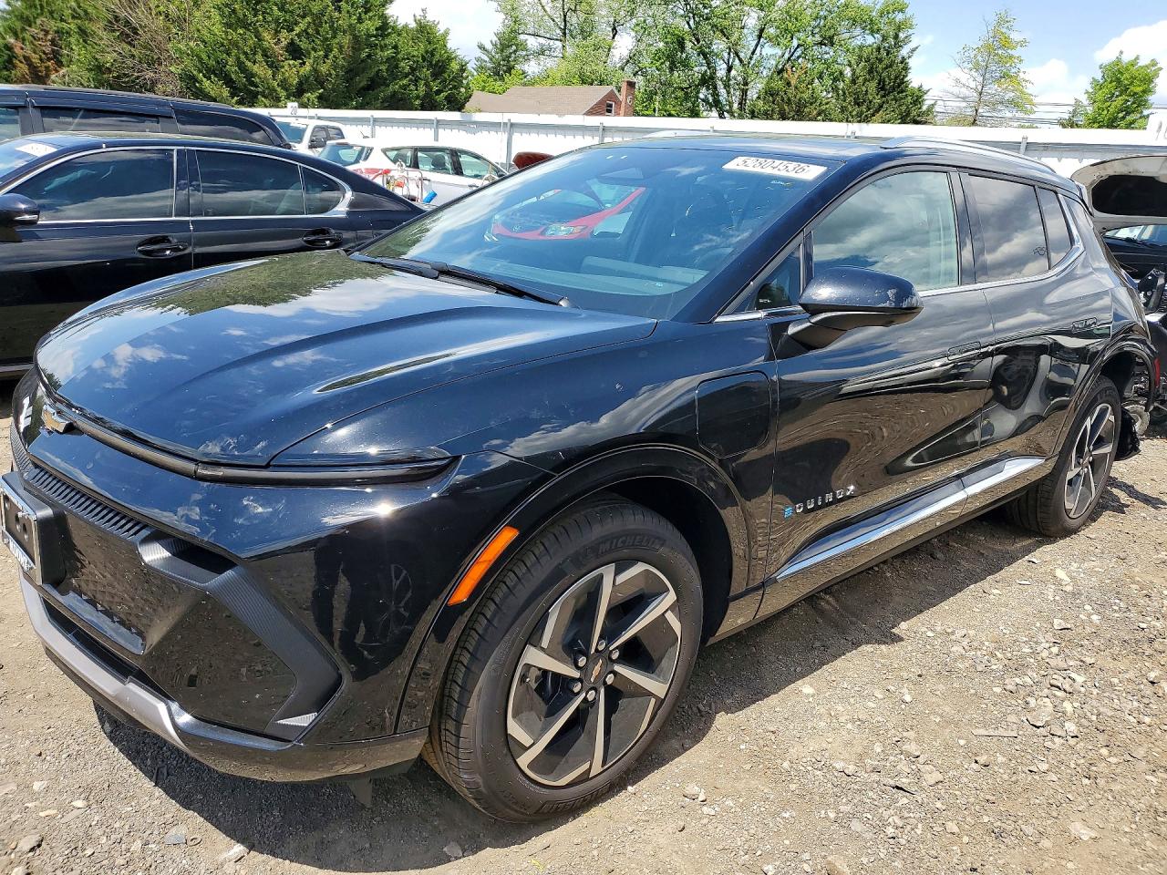Salvage Chevrolet Equinox Image