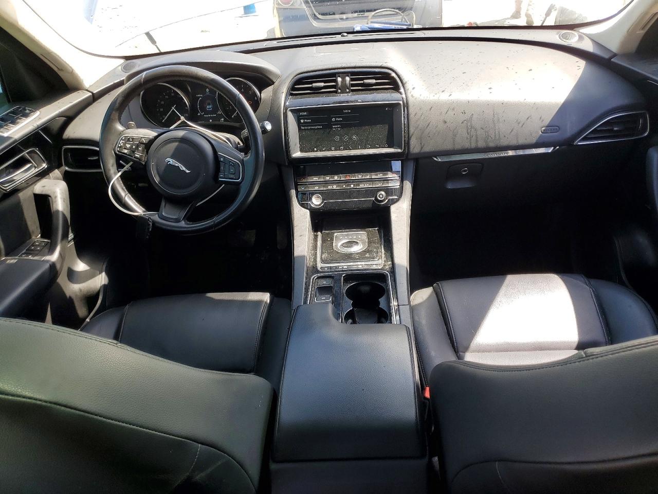 Jaguar F-PACE Premium