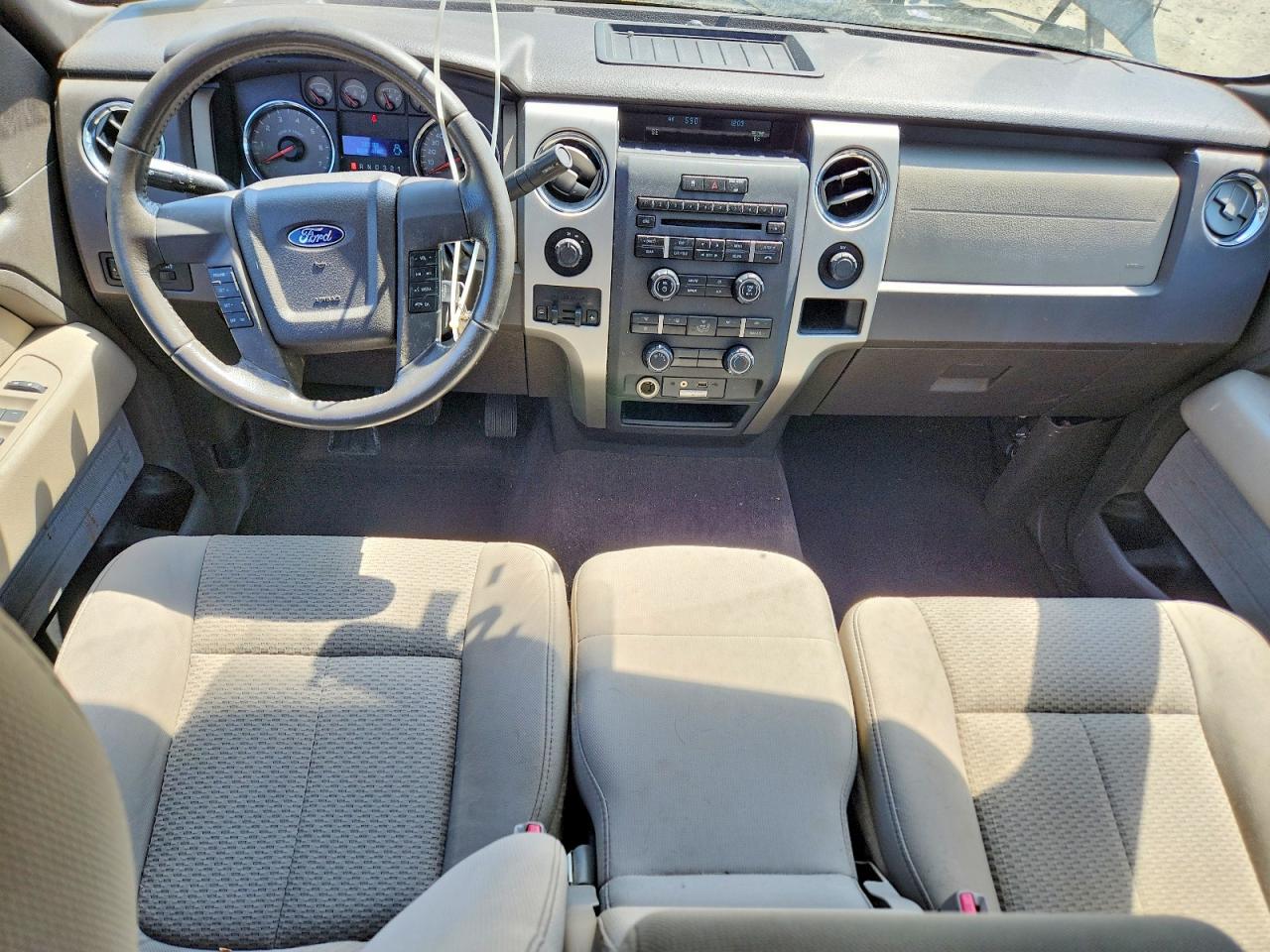 Ford F-150 Super Cab