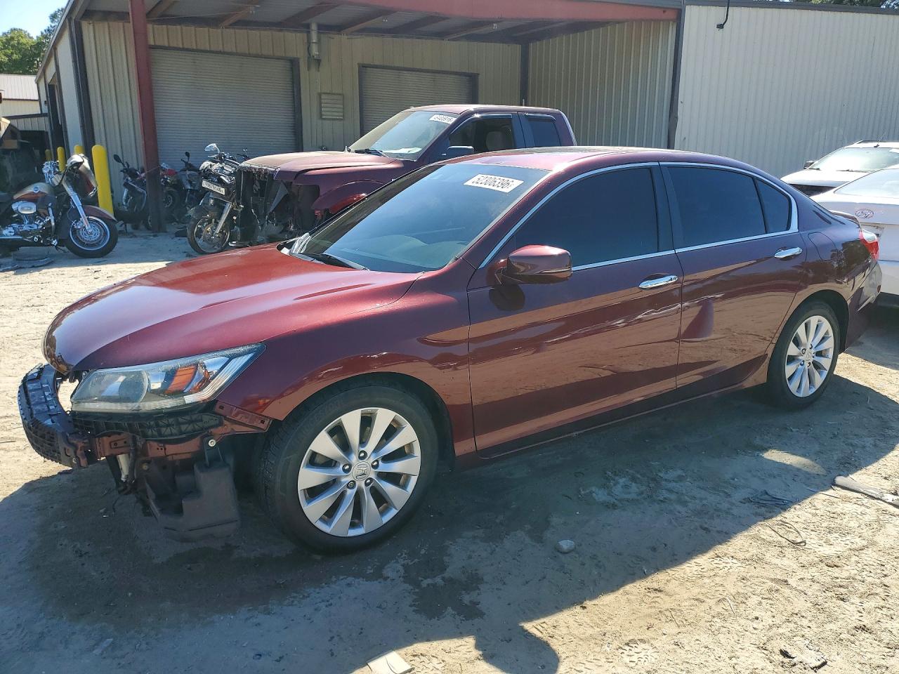Salvage Honda Accord Image