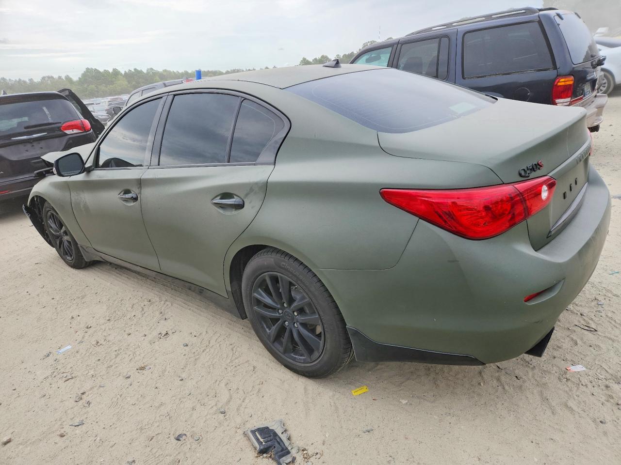INFINITI Q50 Base