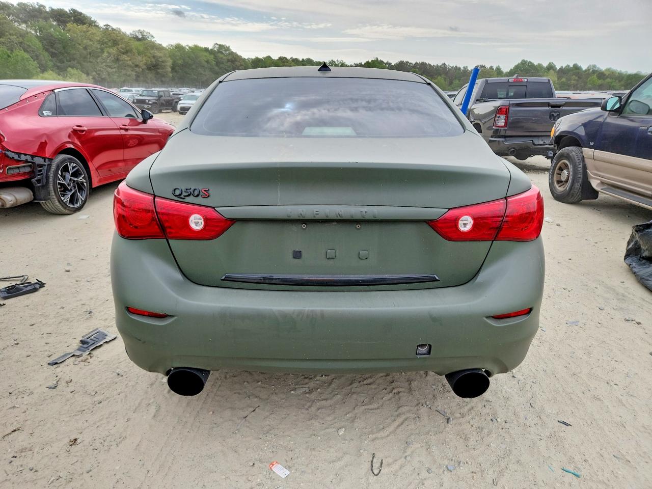 INFINITI Q50 Base