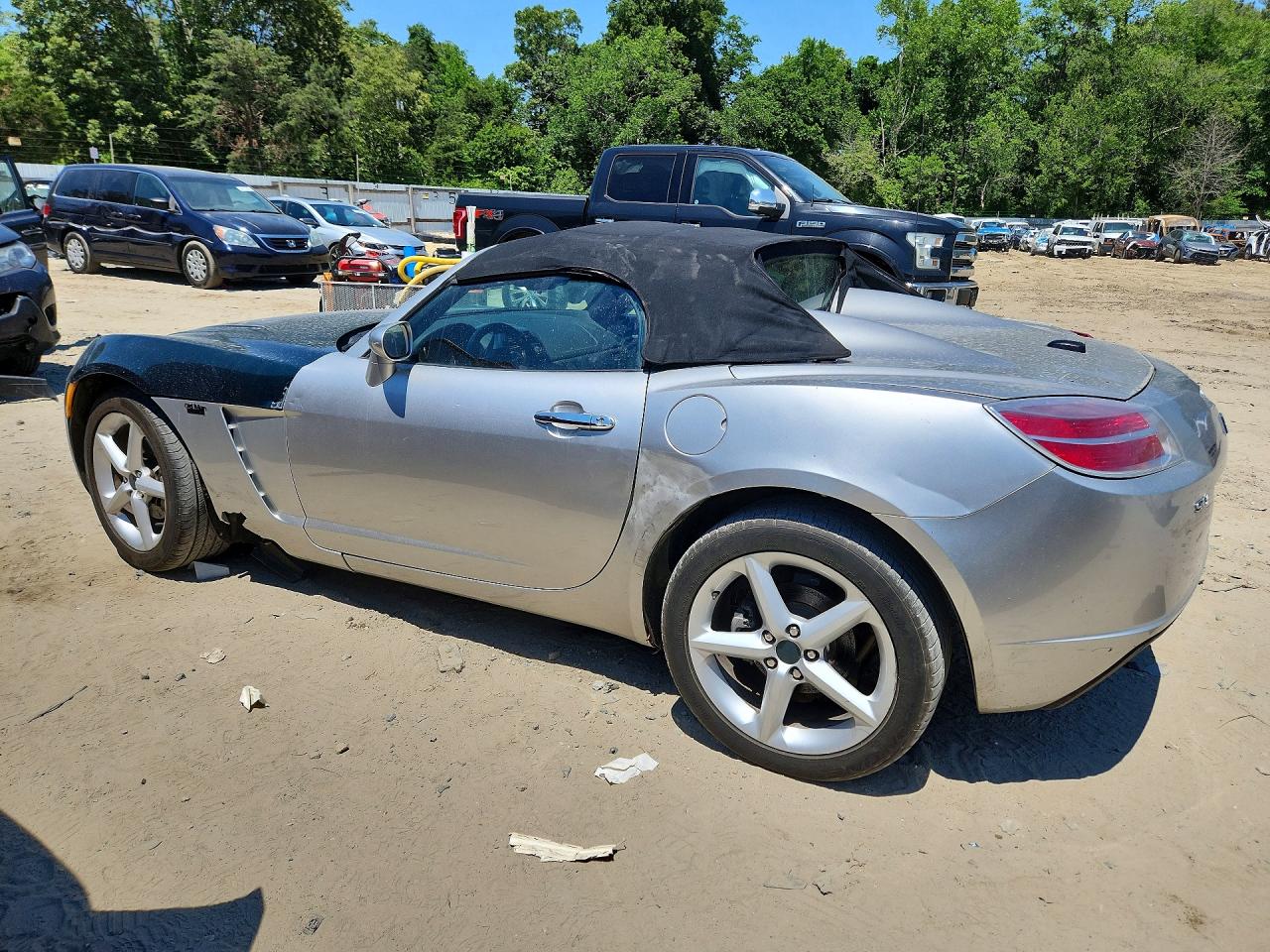 Saturn SKY