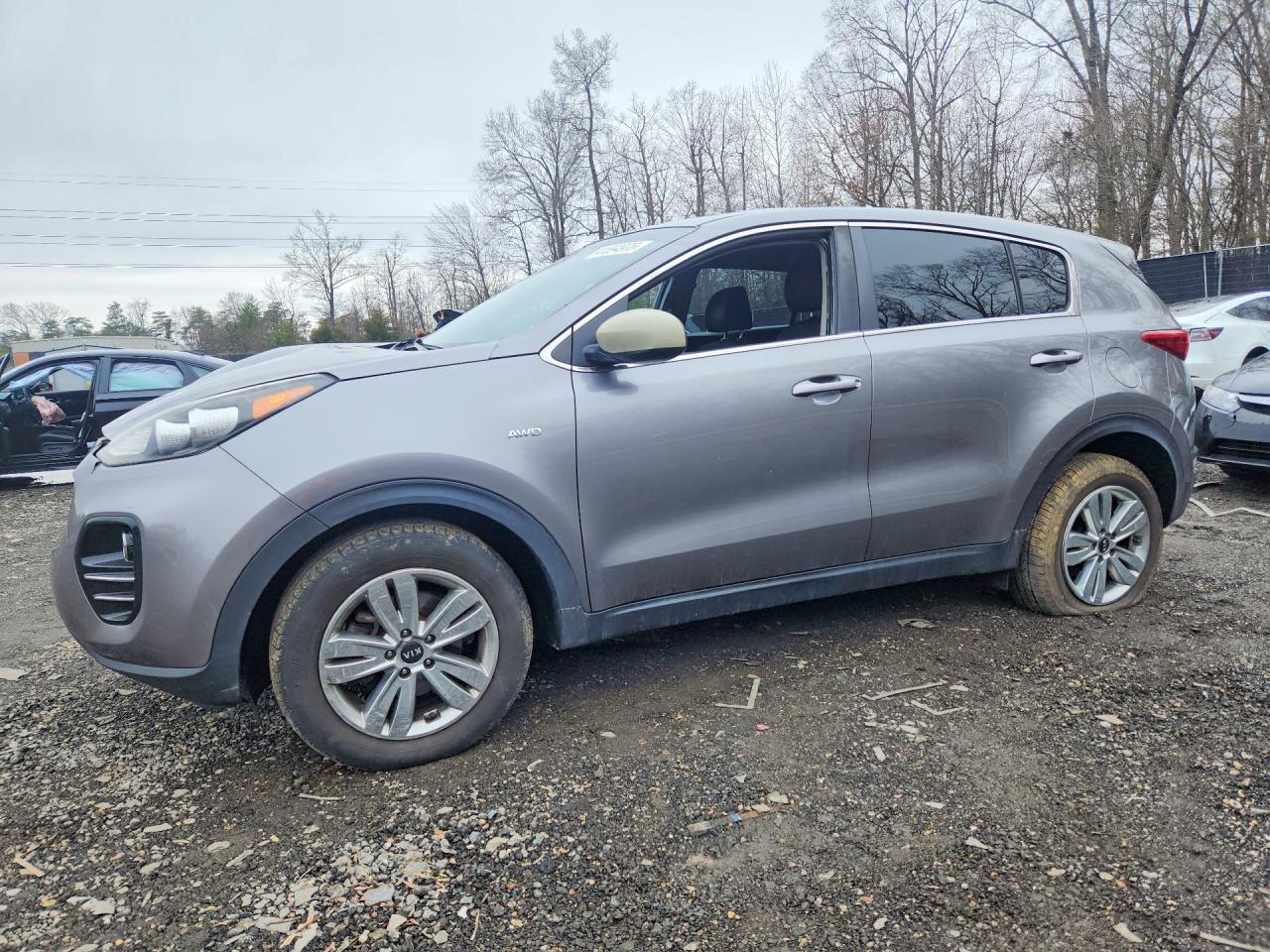 Salvage Kia Sportage Image
