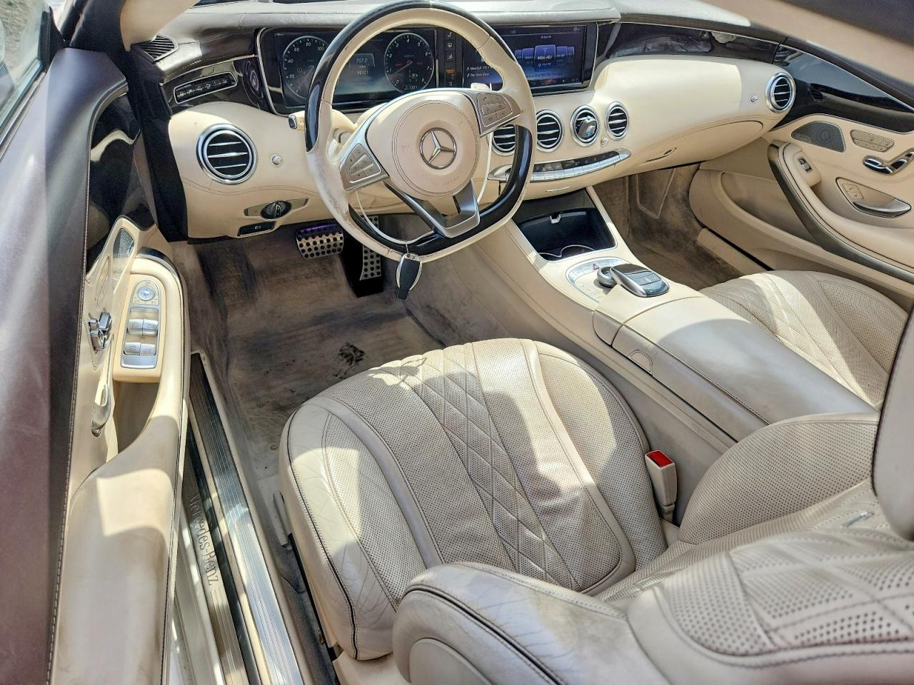 Mercedes-Benz S-Class 550