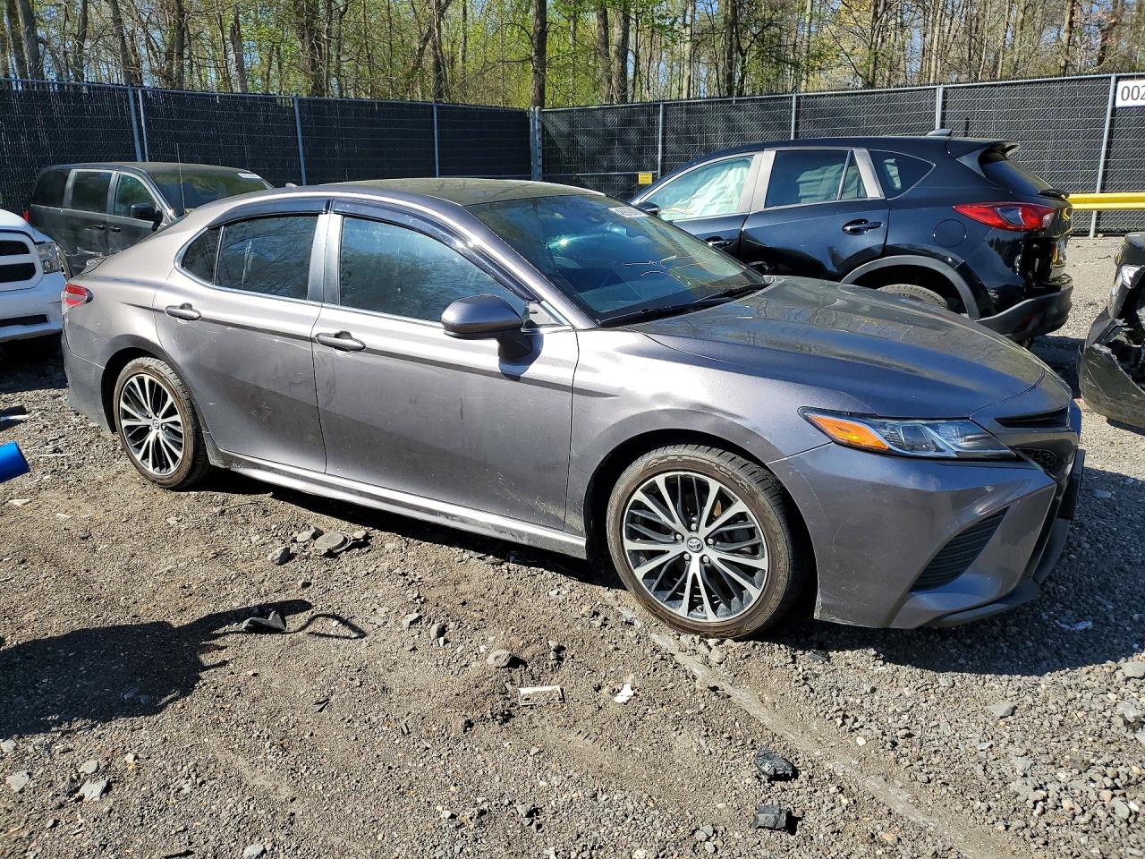 Toyota Camry Se