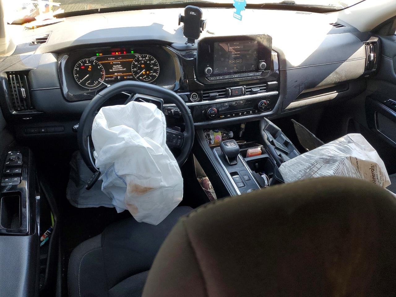 Nissan Pathfinder Sv