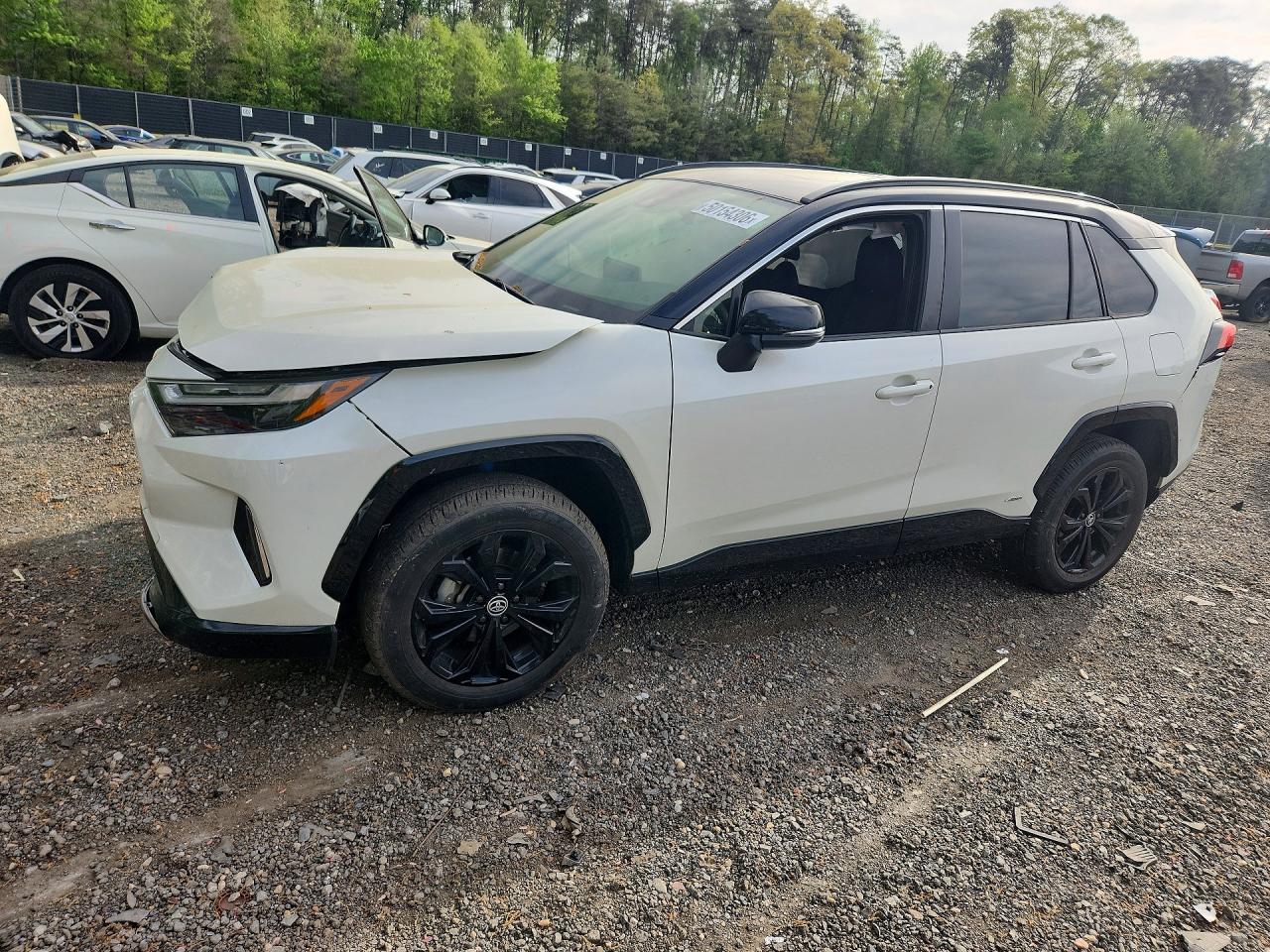 Salvage Toyota RAV4 Image