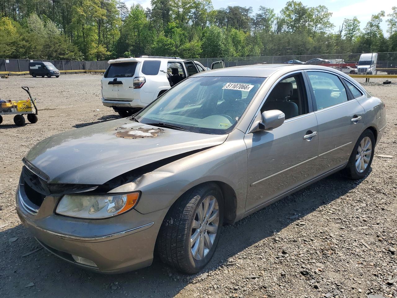 Salvage Hyundai Azera Image