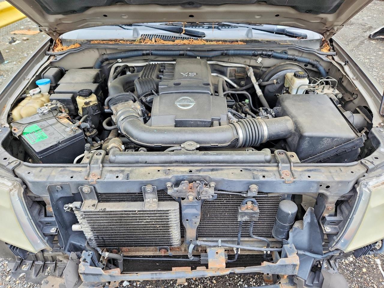 Nissan Pathfinder S