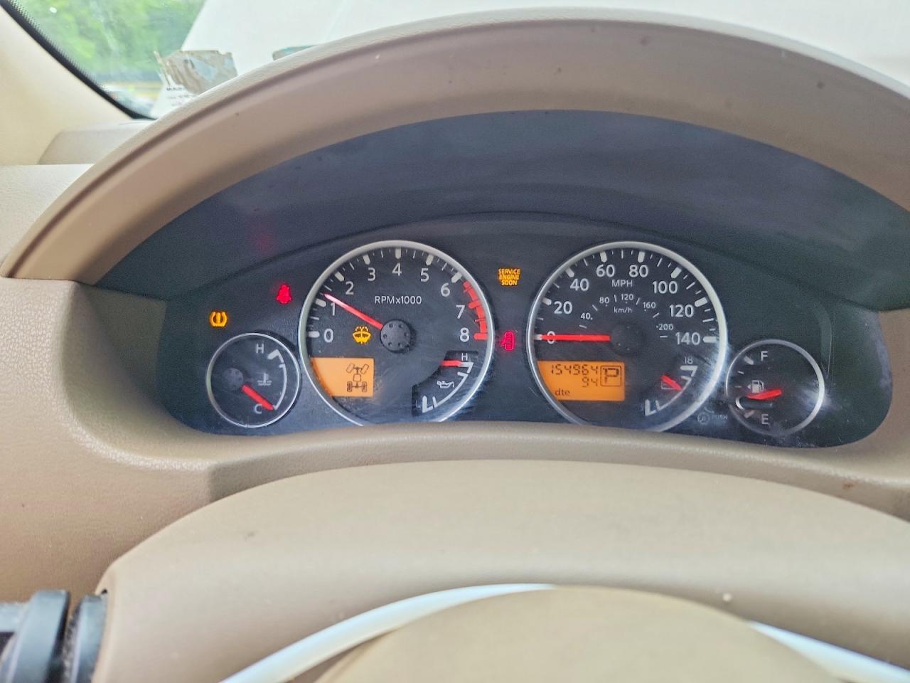 Nissan Pathfinder S