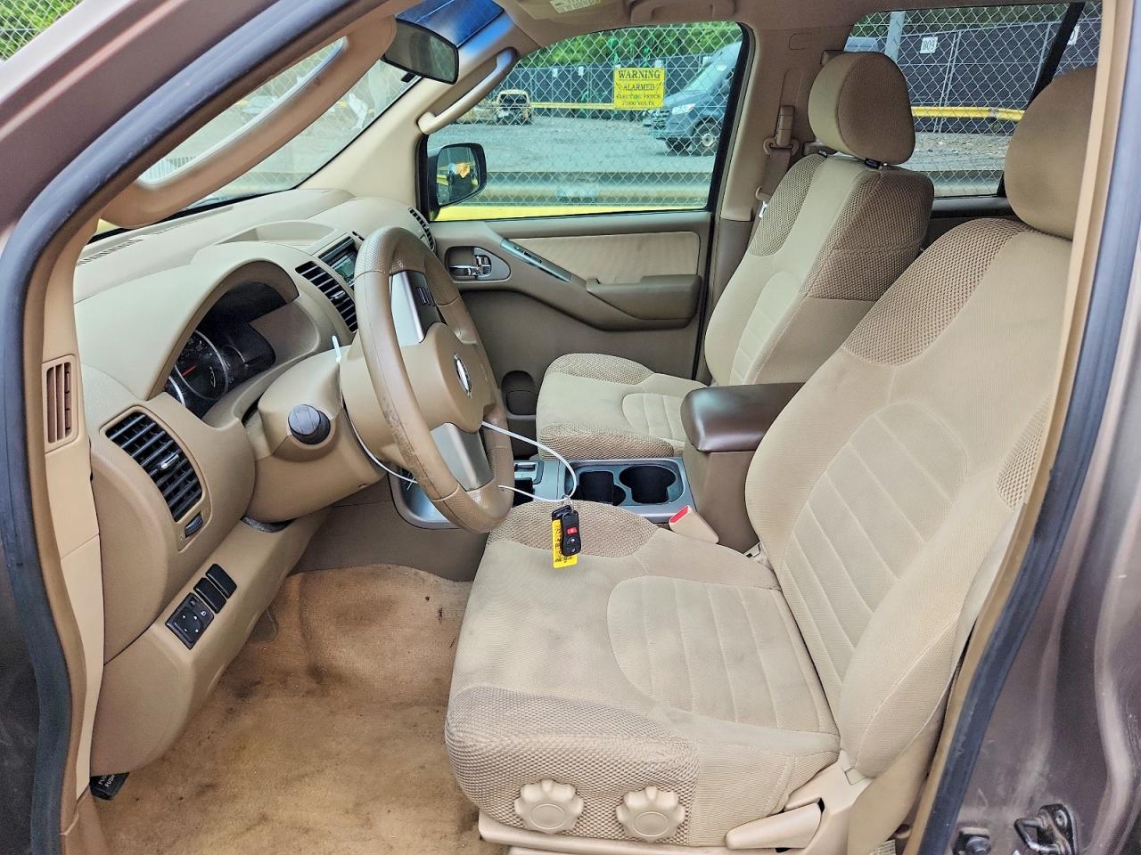 Nissan Pathfinder S