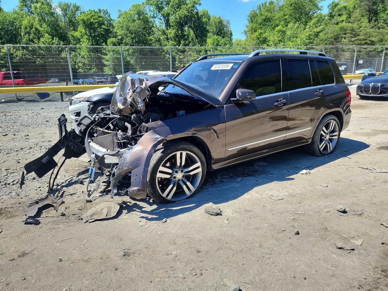 Salvage Mercedes-Benz GLK Image