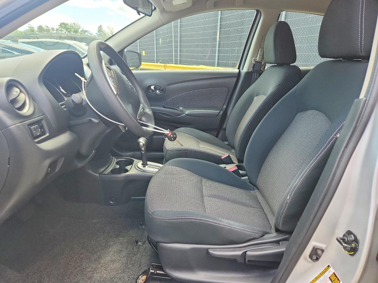 Nissan Versa 1.6 Sv