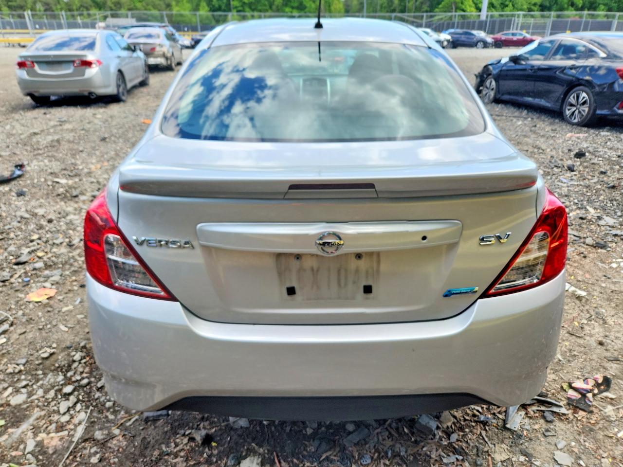 Nissan Versa 1.6 Sv