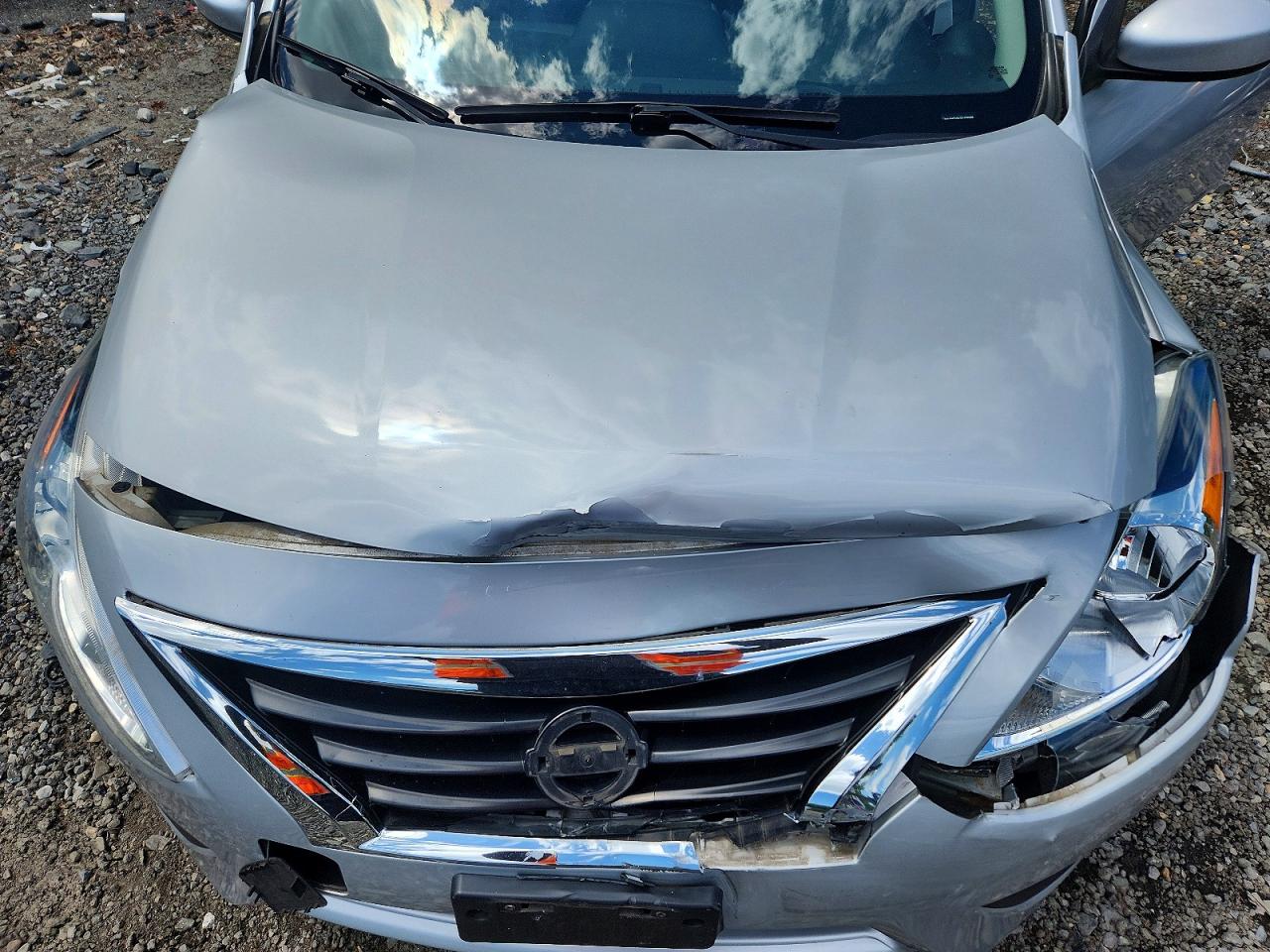 Nissan Versa 1.6 Sv