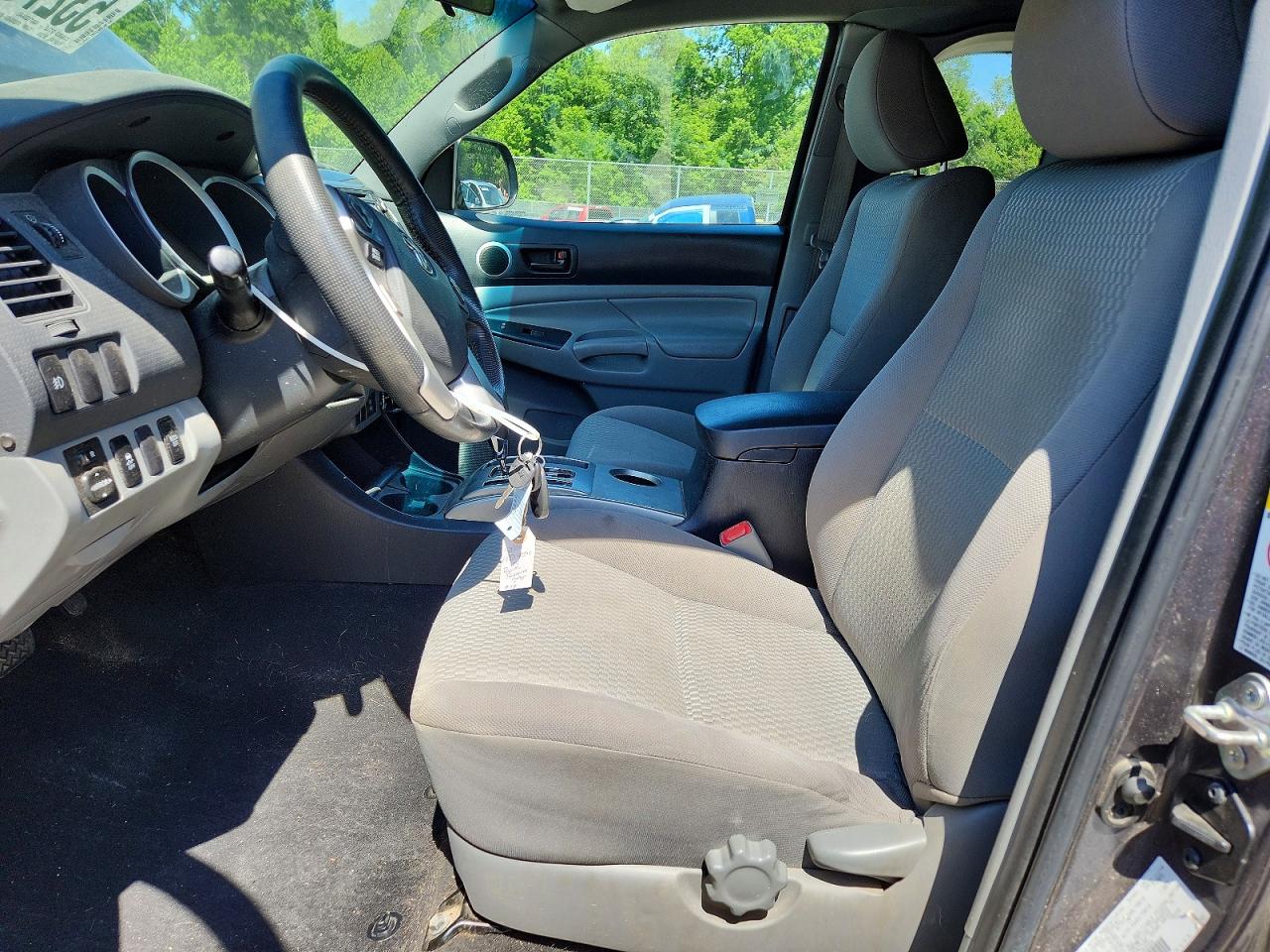 Toyota Tacoma V6