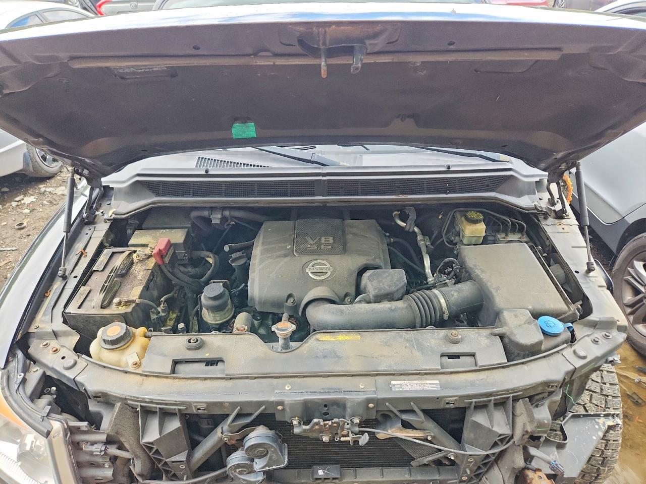 Nissan Titan Sv