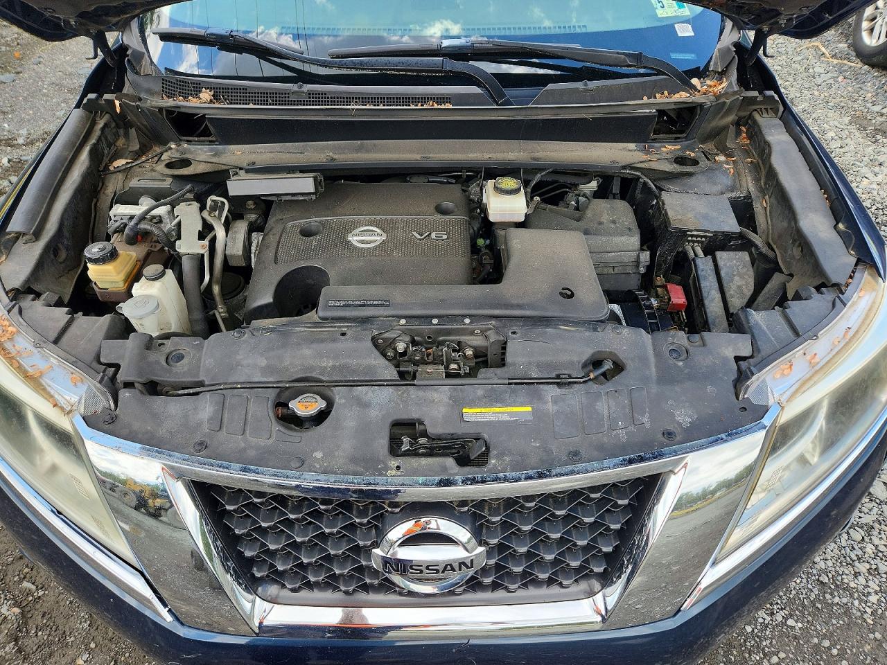 Nissan Pathfinder S