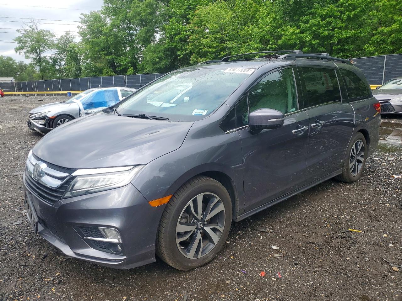 Salvage Honda Odyssey Image