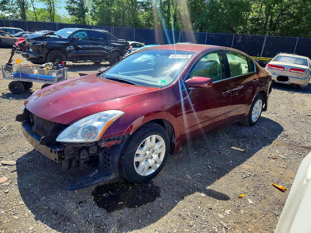 Salvage Nissan Altima Image