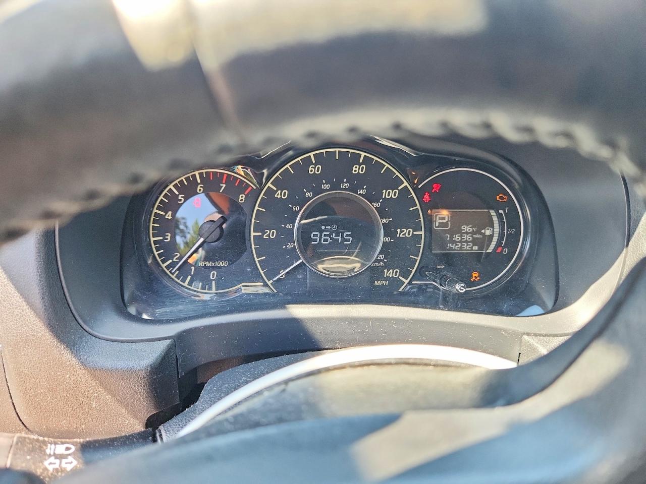 Nissan Versa Sr