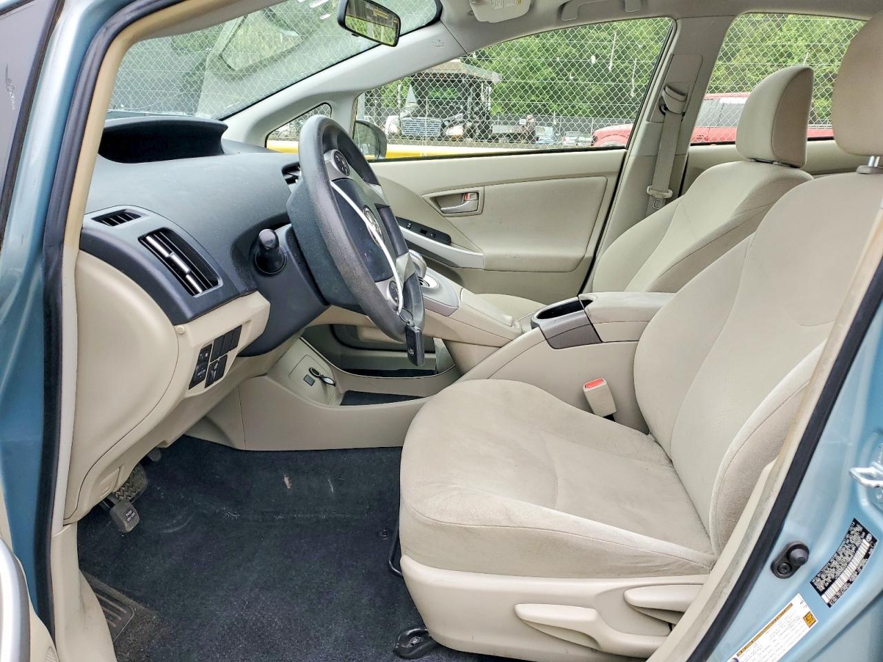 Toyota Prius Three