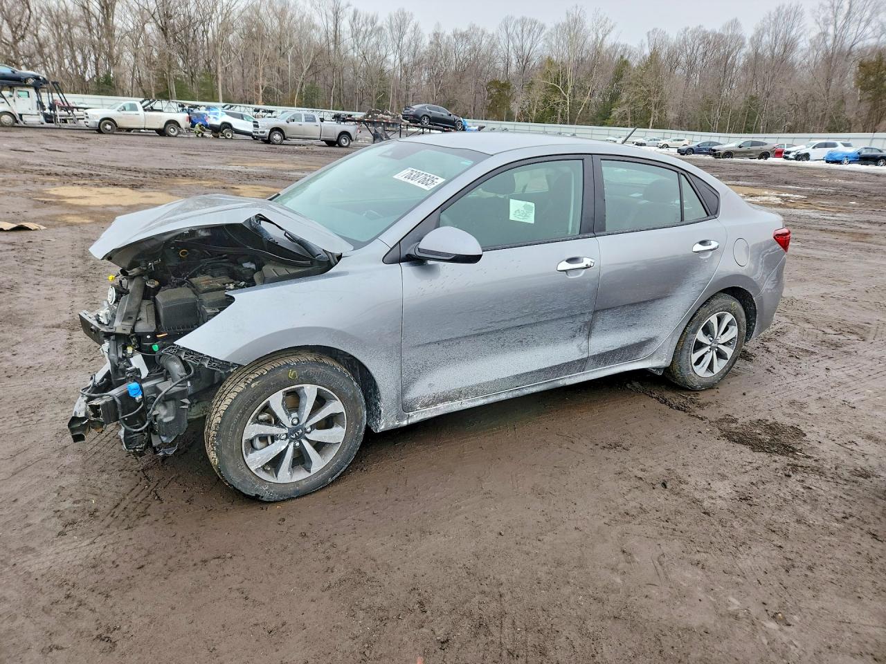 Salvage Kia Rio Image
