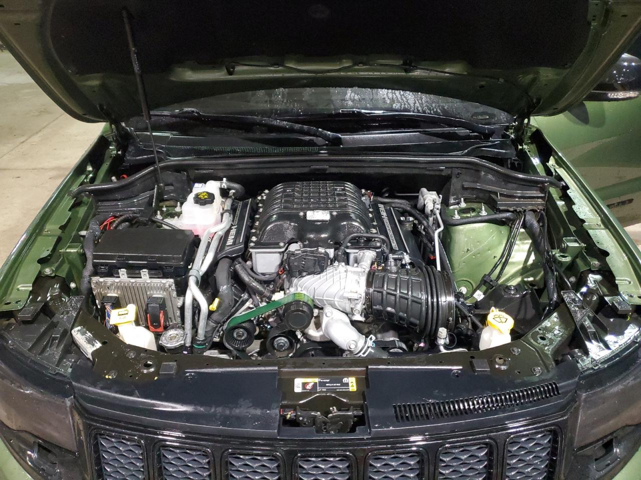 Jeep Grand Cherokee Srt-8