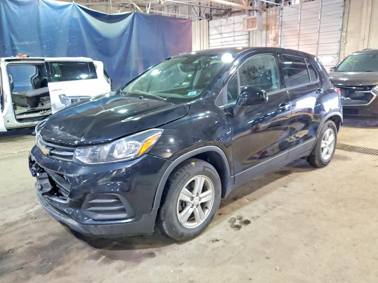 Salvage Chevrolet Trax Image