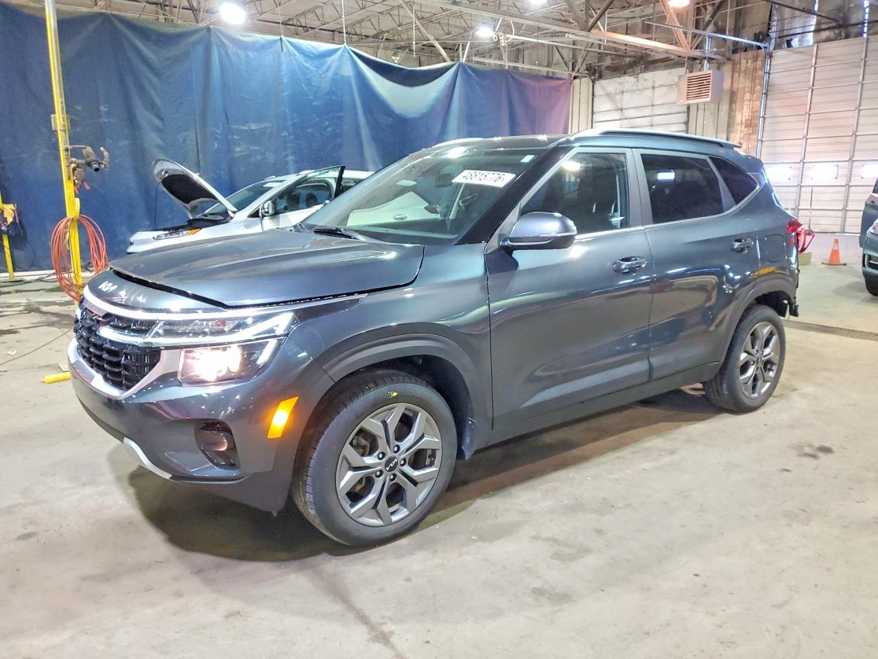 Salvage Kia Seltos Image