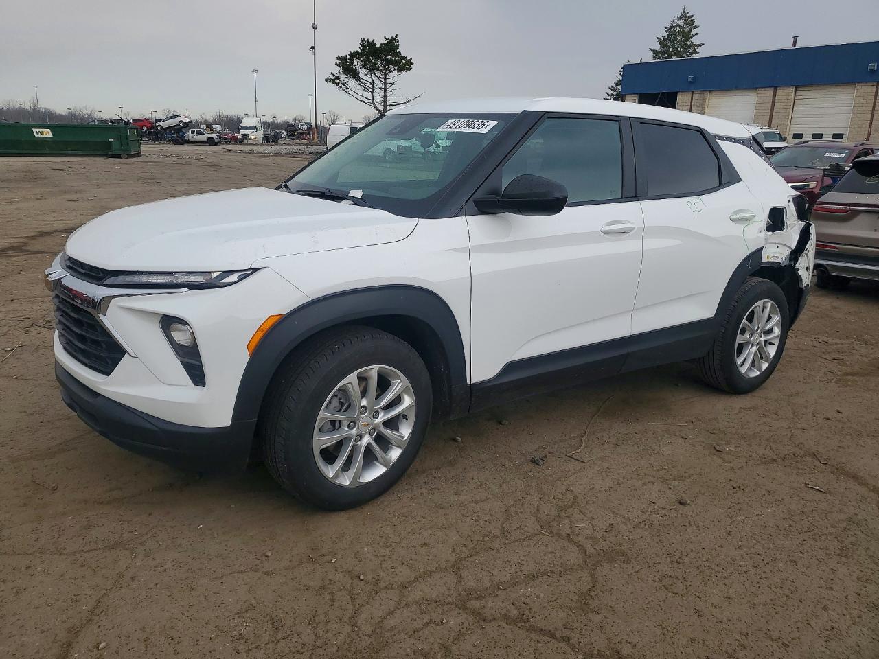 Salvage Chevrolet Trailblazer Image