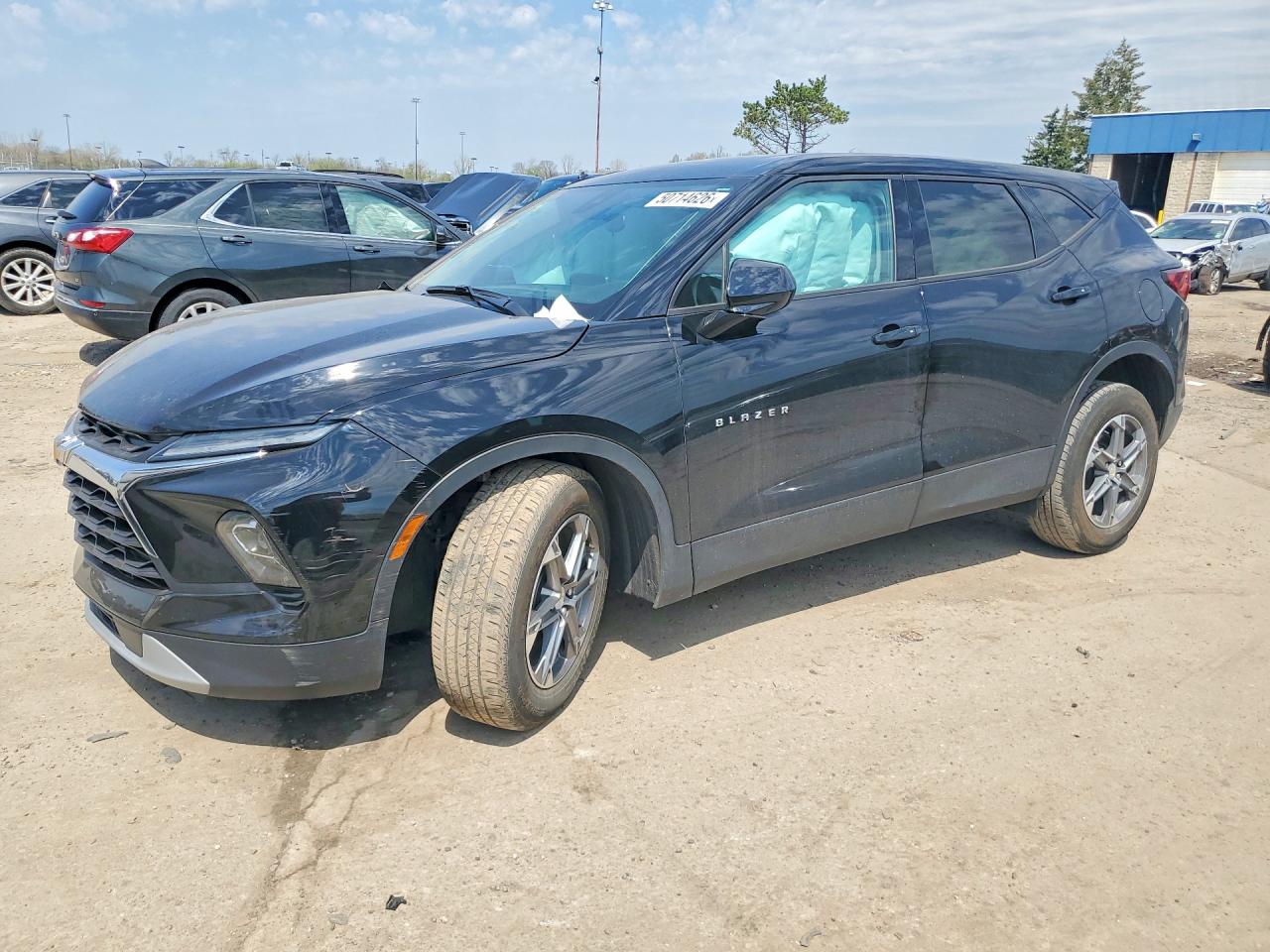 Salvage Chevrolet Blazer Image