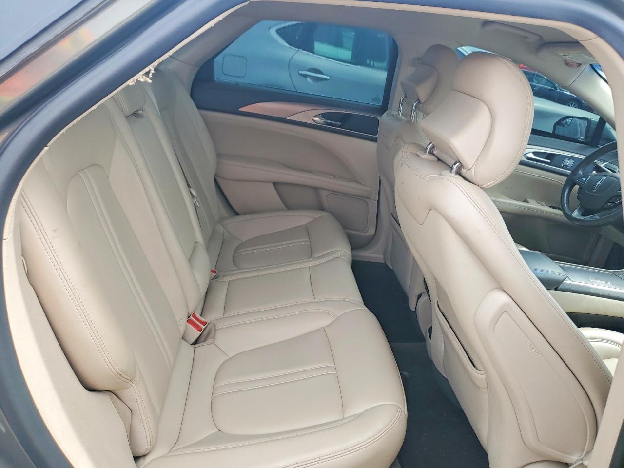 Lincoln MKZ Premiere