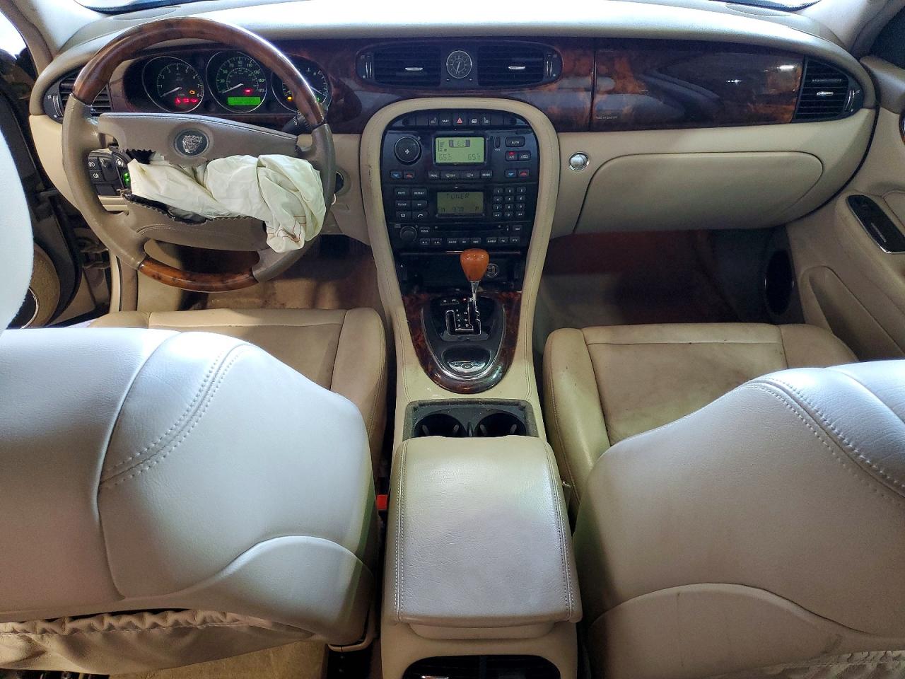 Jaguar Xj8
