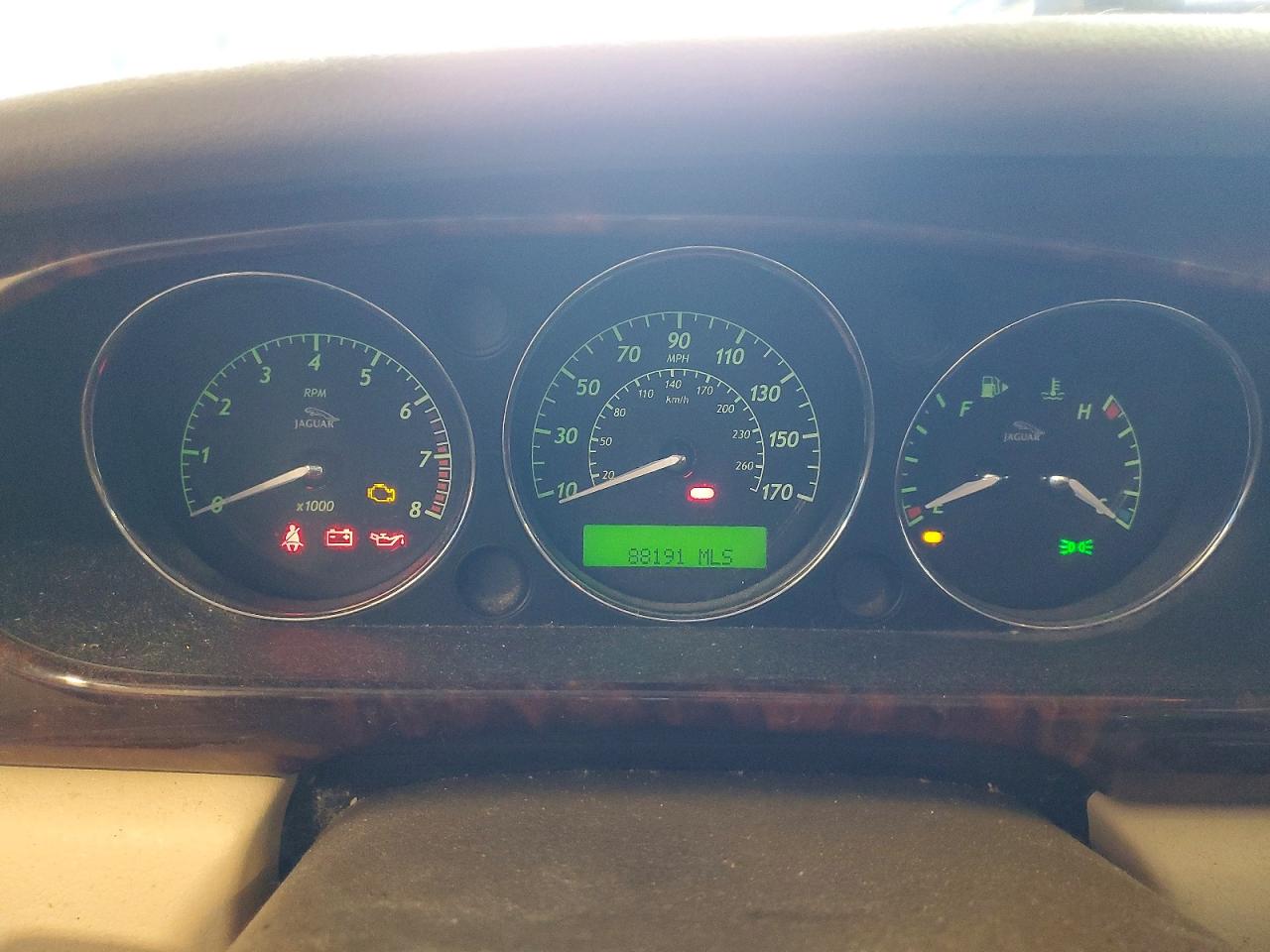Jaguar Xj8