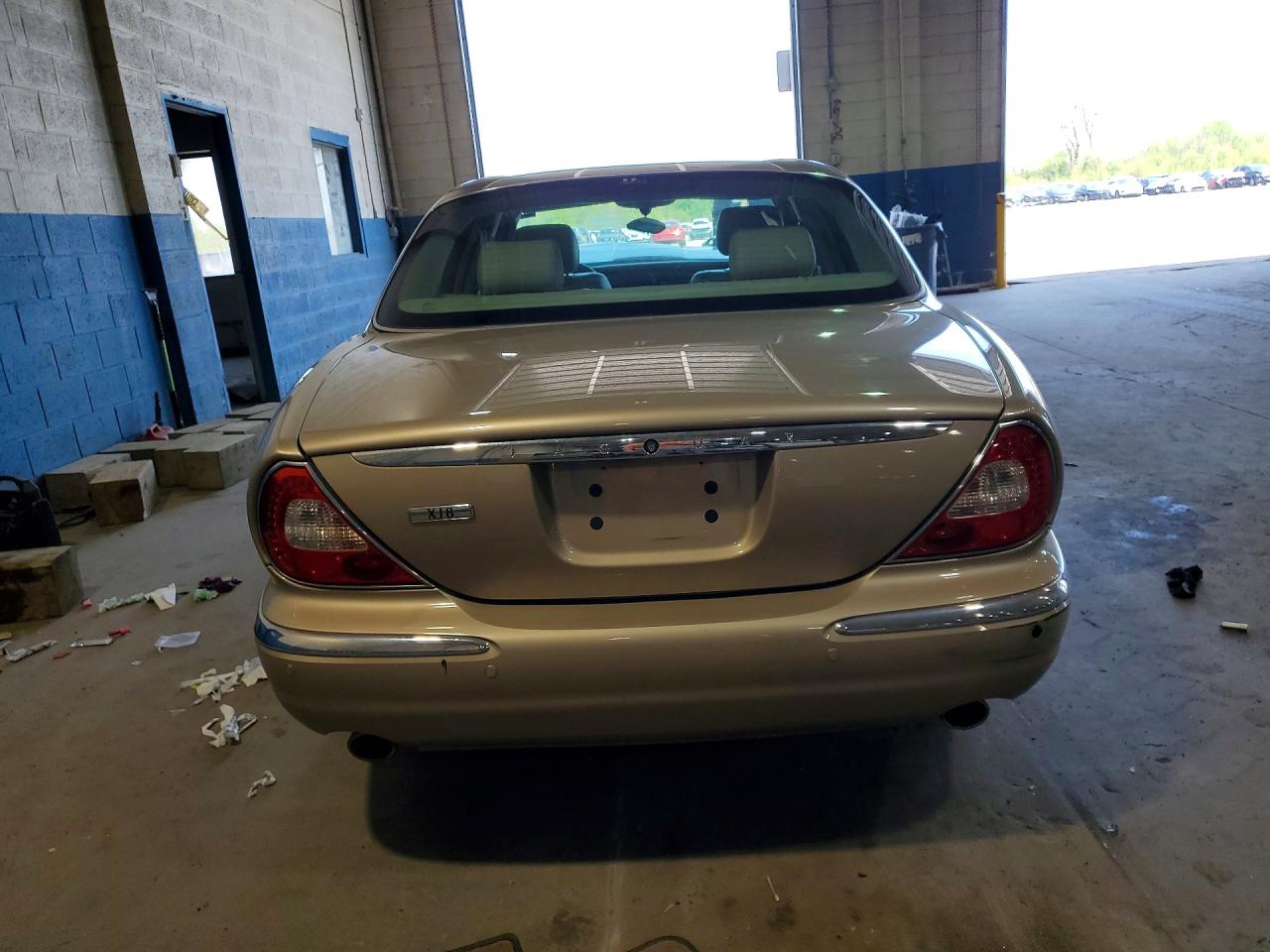 Jaguar Xj8