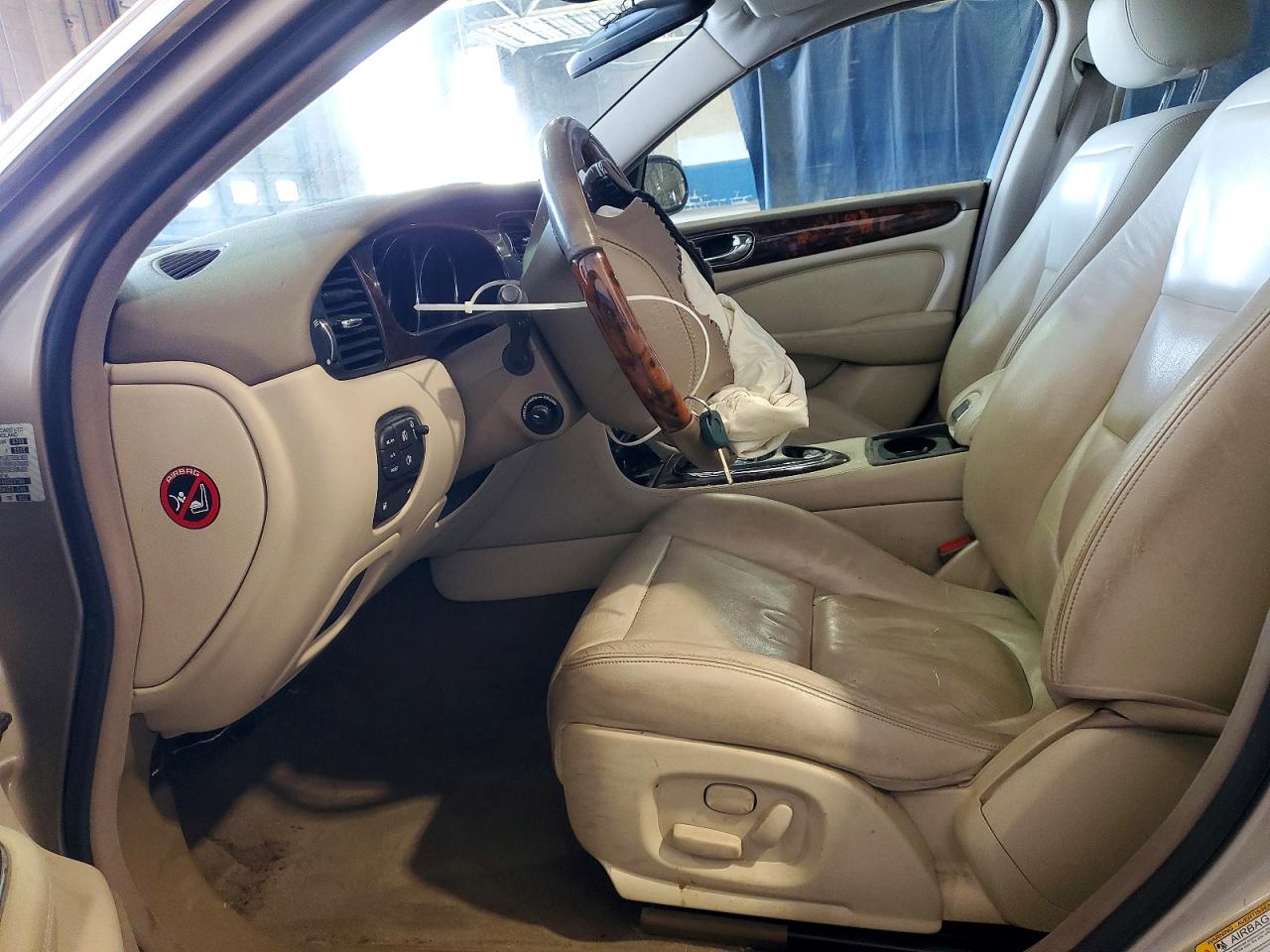 Jaguar Xj8